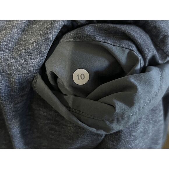Lululemon Size 10 Spring Break Away Short  Gray Women's - Picture 3 of 3